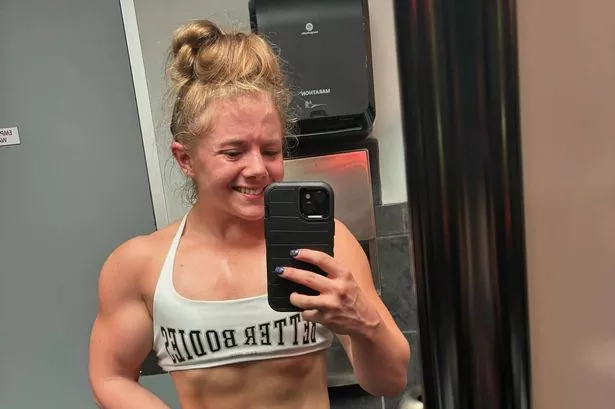 0 Female bodybuilder dies of a heart attack and severe dehydration aged just 20